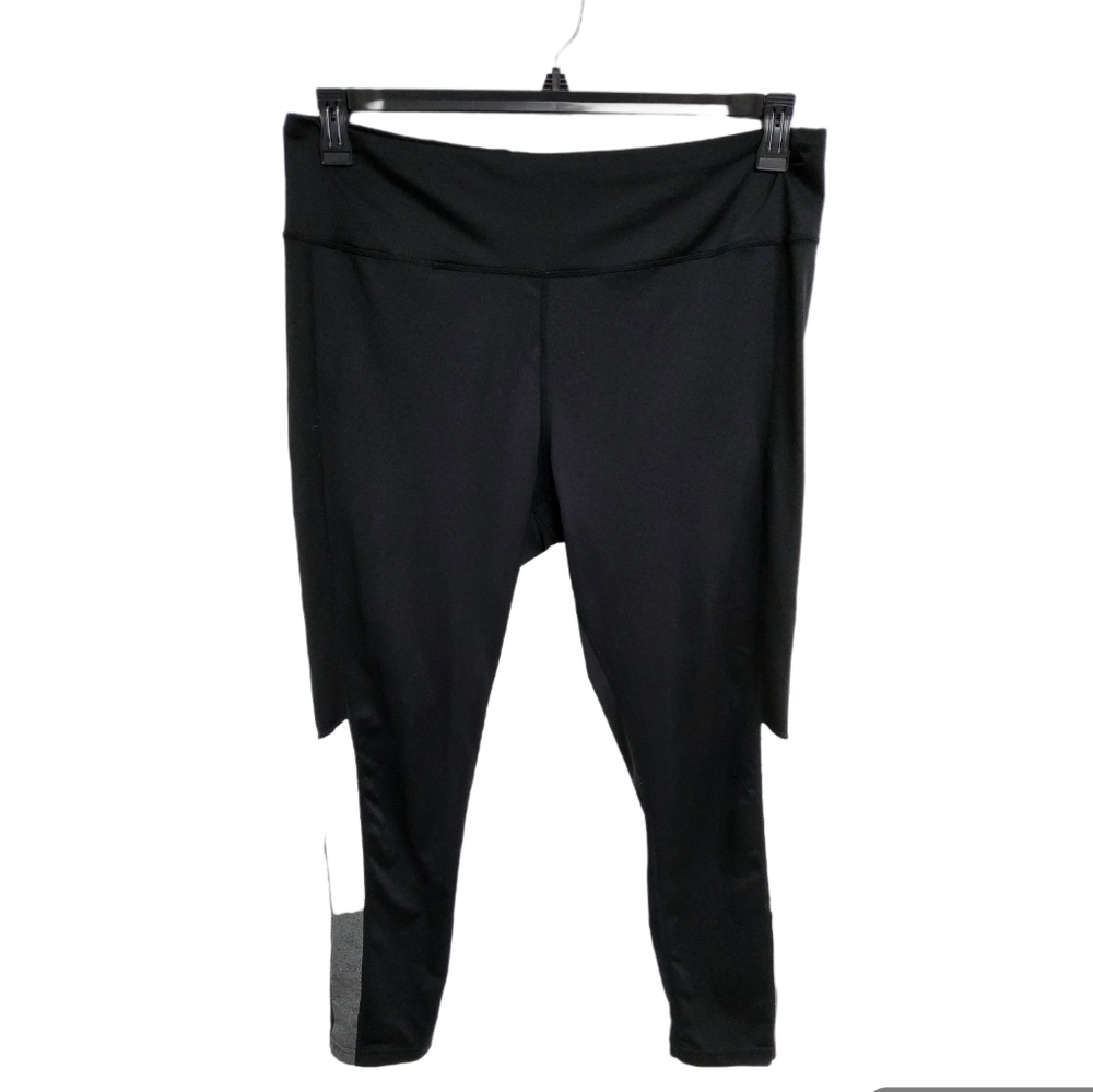 Women's plus size black and which pull on leggings size 2X
